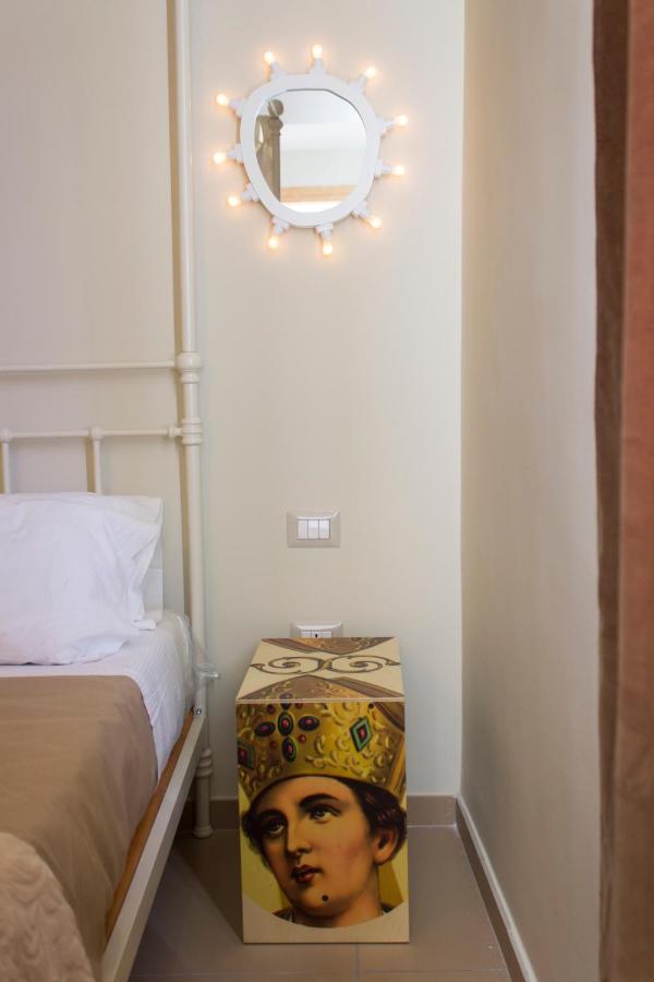 Schiara Apartment Napoli Bagian luar foto